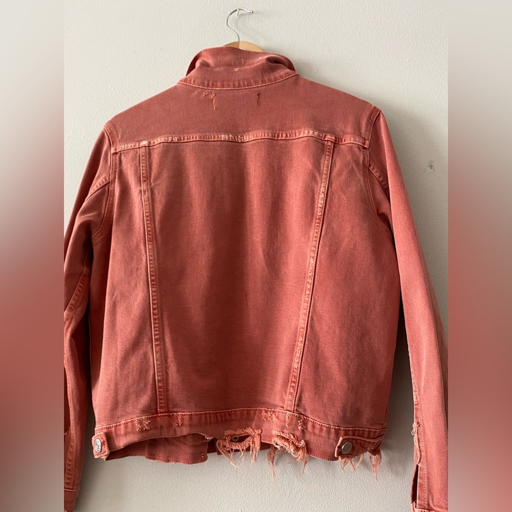 NWOT Womens Amo Pop Canyon Rose Snap Button Distressed Denim Jacket size L - Picture 10 of 16